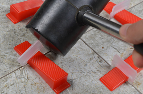 瓷砖找平器的拆除方法视频(瓷砖找平器怎么用然后怎么拿掉)